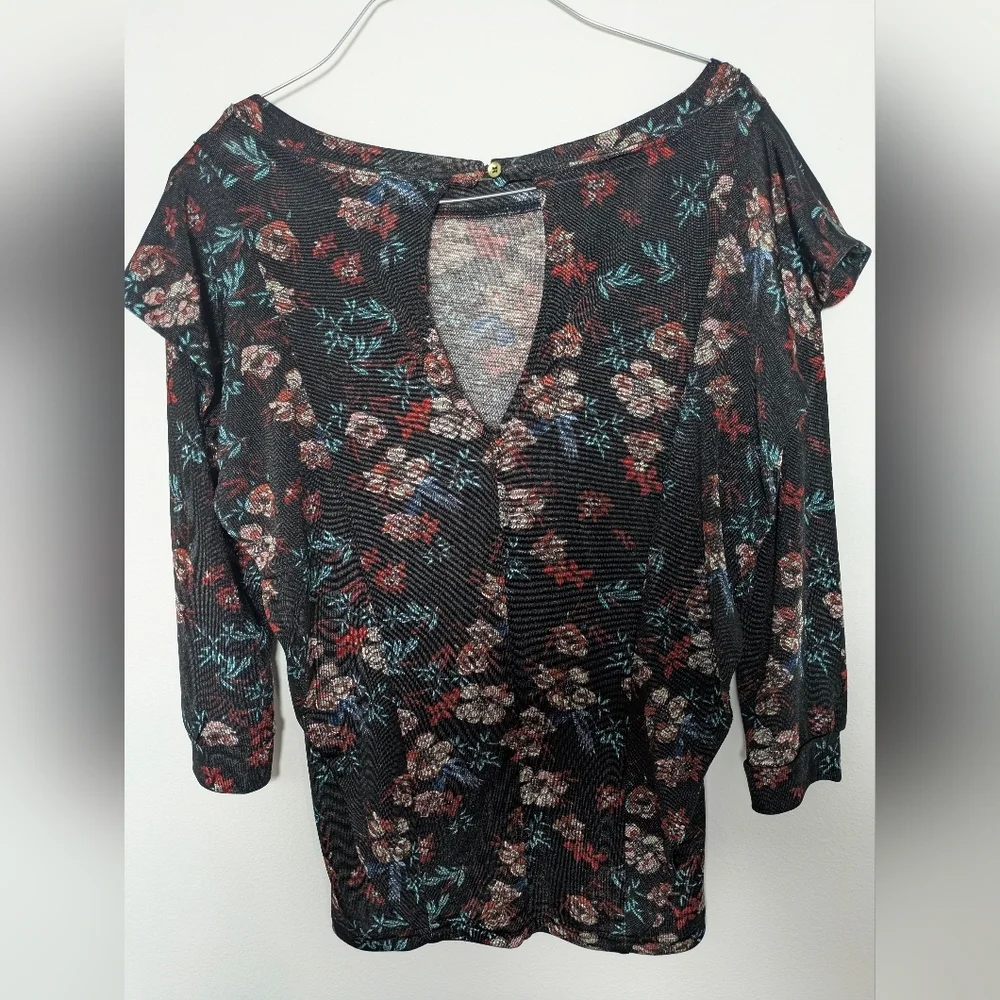 Free People EUC Womens Size Xs 3/4 Sleeve Floral Black Red Blouse Shirt Top Boho - Picture 6 of 14